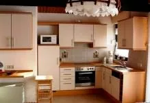 Bucătărie cu fereastra de colț, fotografii de design cu două ferestre, de design, de mijloc, ferestre mari, din plastic