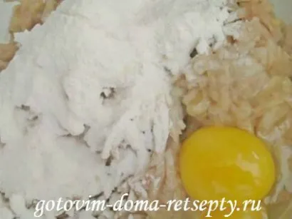 Pui cu brânză și cartofi