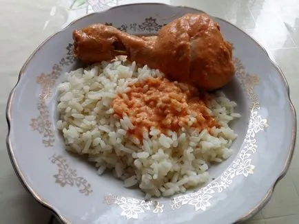 Pui în maioneză și sos de tomate (sarcina) Pui cu maioneza si sos de rosii
