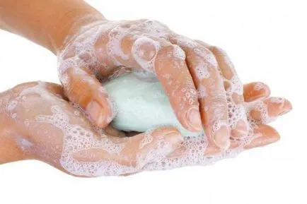 Cel mai bun Cremă de mâini de fisuri si uscare (uscare cracare smântână) Cel mai bun Cremă de mâini de la fisuri și uscăciune