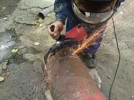 butelia de gaz BBQ cu mâinile sale - instrucțiuni cu fotografii, desene cu dimensiuni și video (ei) sticla BBQ de gaz cu mâinile sale - instrucțiuni cu fotografii, desene cu dimensiuni și video