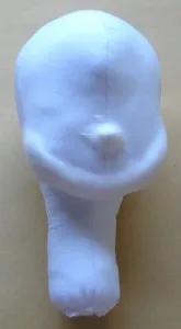 master-class pe de cusut o păpușă băiat realist