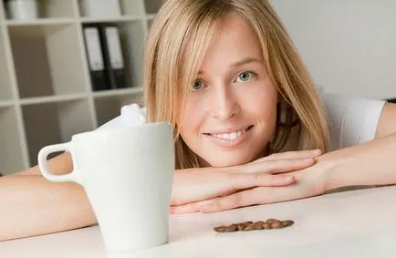 Mască pentru păr din cafea și de a folosi rețetele pentru competența de sănătate pe ilive