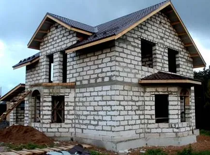 monolitic de construcții de case particulare, cu propriile lor mâini