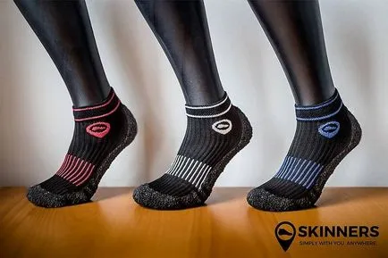 Șosete sau pantofi „, se pare ca încălțăminte mai confortabilă pentru sport (ușor) Șosete sau pantofi „, se pare ca incaltamintea cel mai confortabil pentru sport