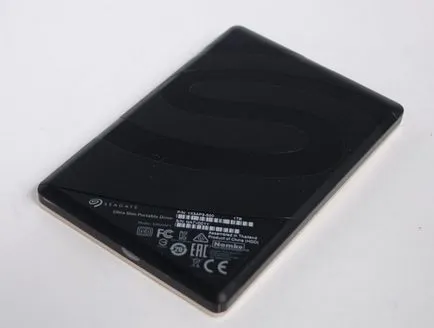 Privire de ansamblu a hard disk extern de rezervă, plus seagate ultrasubțire - itndaily