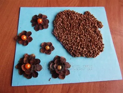 Panouri de toamnă realizate din materiale naturale, cu propriile lor mâini (meserii din conuri) Panouri de toamnă realizate din materiale naturale, cu propriile lor mâini