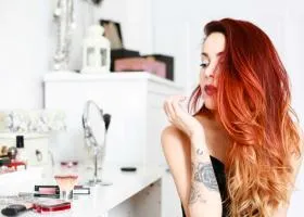 Mai ales alegerea culorii părului (păr) Mai ales alegerea culorii părului