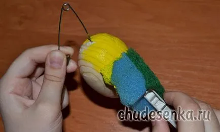 pui de Paște în tehnicile Quilling