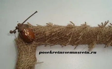 Panouri realizate din materiale naturale, hostess