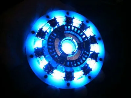 reactor de personal om de fier „roboți cu propriile lor mâini