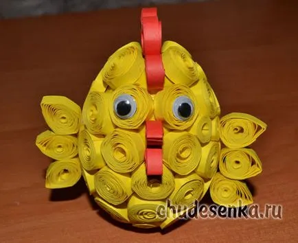 pui de Paște în tehnicile Quilling