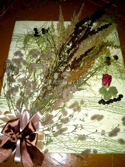 Panouri realizate din materiale naturale
