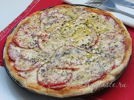 Pizza cu cârnați, brânză și roșii pas cu pas reteta cu fotografii, cum să gătească cu (tomate cârnat crud) Pizza cu cârnați, brânză și roșii reteta pas cu pas, cu fotografii, cum să gătească cu