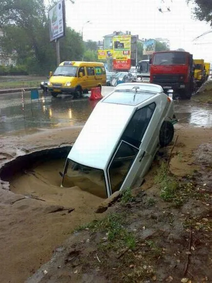 De ce este așa de rău, deși e tot acolo în România (rău) De ce atât de rău în România, deși are toate