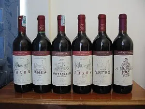 Semi-uscată de vin - ceea ce este diferența de video uscat, nalivali