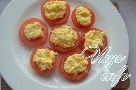 Tomate cu branza si maioneza cu usturoi - reteta cu fotografii