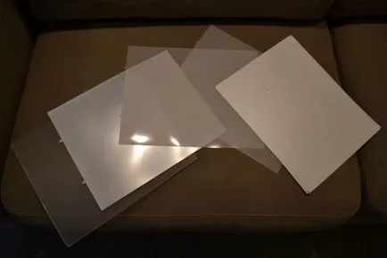 Un ecran translucid cu mâinile, mozgochiny