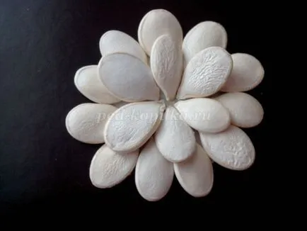 Floarea-soarelui din materiale naturale, cu propriile lor mâini