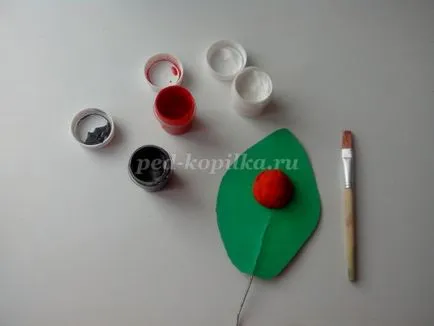 Floarea-soarelui din materiale naturale, cu propriile lor mâini