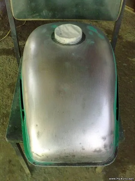 pictura motocicleta cu mâinile