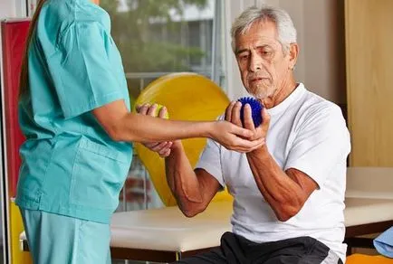 consecințe accident vascular cerebral in emisfera dreapta a creierului
