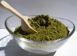 Termeni de păr henna colorat la domiciliu (reguli) Termeni de păr henna colorat la domiciliu