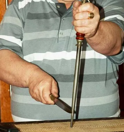 Edit Musat cuțit