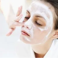 Procedura de peeling facial
