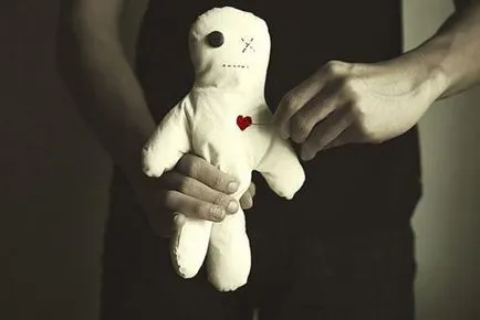 papusa voodoo Privorot despre cum să obțineți un om (vraja) Spell pe papusa voodoo cum să obțineți un om
