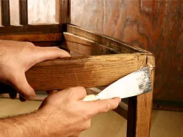 Scaun de reparare cu mâinile
