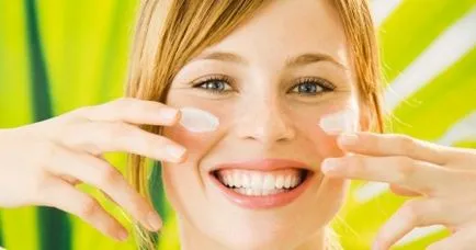 Regenerating agenți de reducere crema pentru pielea feței și a mâinilor, vindecare emulsie