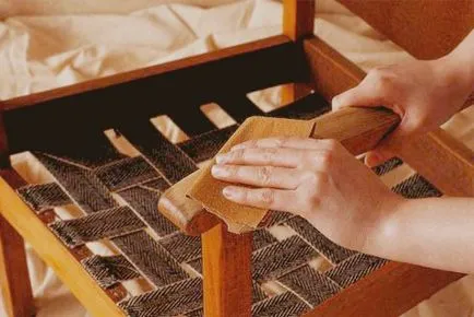 Scaun de reparare cu mâinile
