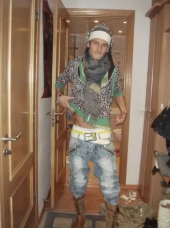 rapper Syava- cine este sursa de bună dispoziție (orchestră „) rapper Syava- cine este sursa de buna dispozitie