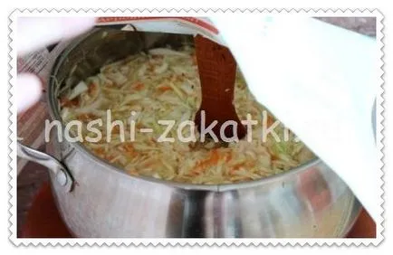 Reteta este foarte delicios de casă varză acră foto incremental (acasă) Reteta este foarte delicios de casă pas cu pas varză acră Fotografie