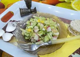 reteta Salata cu legume și pui