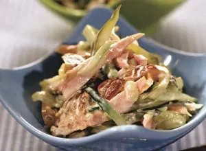 Salata cu pui afumat san-pas rețete pentru a alege de la (salata) Salata cu carne de pui afumat san-pas rețete pentru a alege