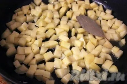 Salata cu pui, cartofi și ouă - pregătirea pas cu pas, cu fotografii (ouă) Salata cu pui, cartofi și ouă - pregătirea pas cu pas, cu fotografii