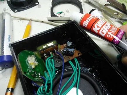 Homemade Bluetooth-difuzor cu mâinile
