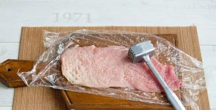 Șnițel de porc într-o tigaie cu retete pas cu pas fotografii