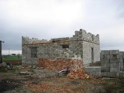 Construirea unei case din blocuri de spumă