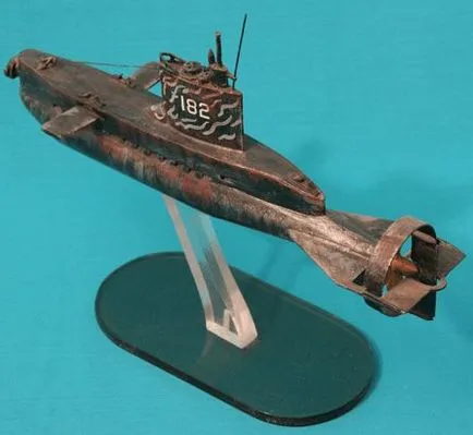 Submarine cu mâinile (13 poze)