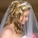 Coafuri de mireasa cu diadema