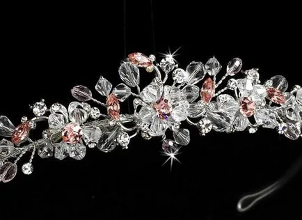 Nunta diademe tipuri de sondaj, imagini interesante și recomandări (pietre prețioase perle) Nunta diademe tipuri de sondaj, imagini interesante și recomandări