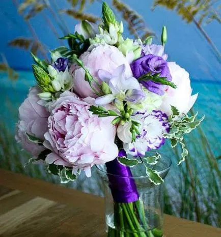 Buchet de violet ca flori frumoase (buchet) Buchet de violet ca frumoase flori