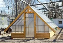Cu efect de seră dintr-un bar cu mâinile o diagramă detaliată a modului de a construi un 50x50, bare realizate din policarbonat, video