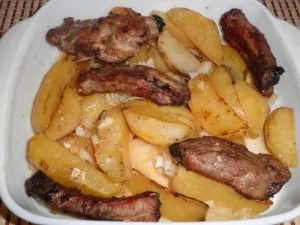 coaste de porc fiert cu cartofi, rețete cu fotografii (cartofi) coaste de porc fiert cu cartofi, rețete cu fotografii