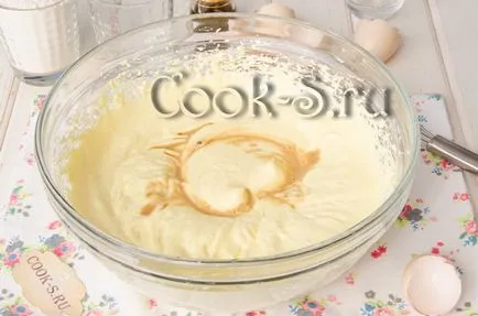 tort tiramisu in casa - reteta cu pas cu pas fotografii (reteta de tort tiramisu cu fotografie) tort tiramisu la domiciliu - pas cu pas reteta fotografii