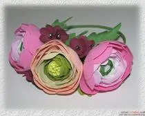 Decorați accesoriul original, coafura în formă de floare făcută cu propriile lor mâini, mai degrabă (lui) Decorați accesoriul original, coafura în formă de floare făcută cu propriile lor mâini, mai degrabă
