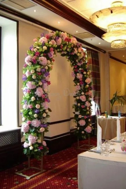 Decorarea sala de nunta cu flori - agenția „Alliance-decor“ (elemente de decor de nunta) Decorarea sala de nunta cu flori - agenția „Alliance-decor“